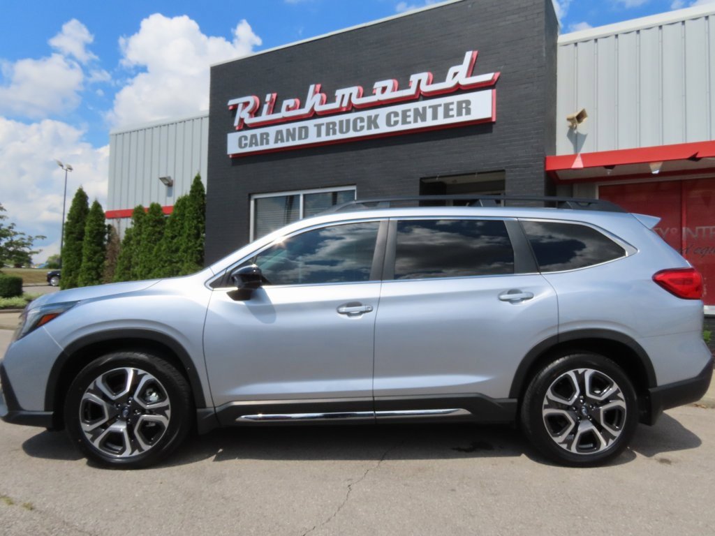 Used 2024 Subaru Ascent Limited image 13