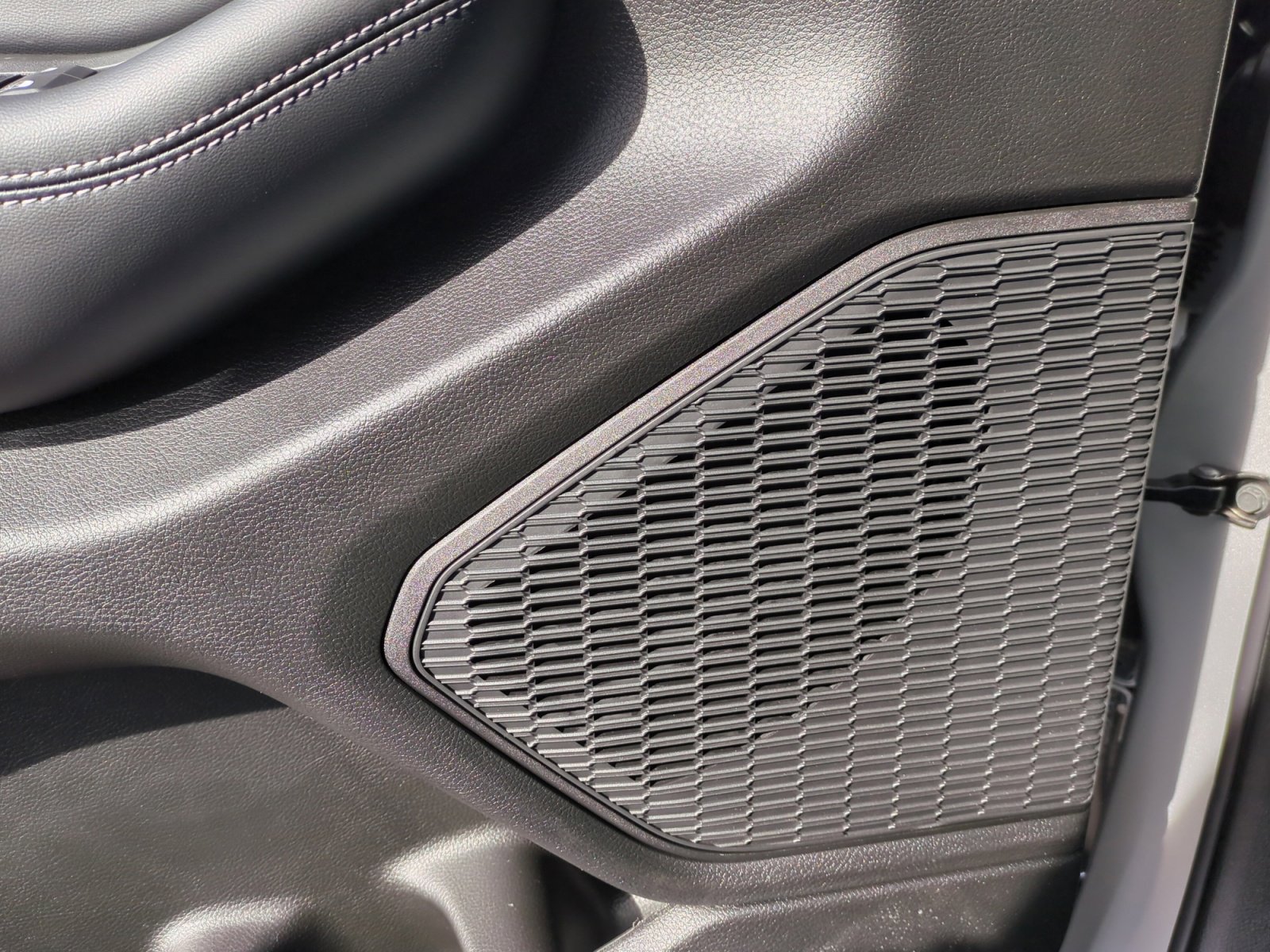 New 2026 Jeep Grand Cherokee Laredo image 27