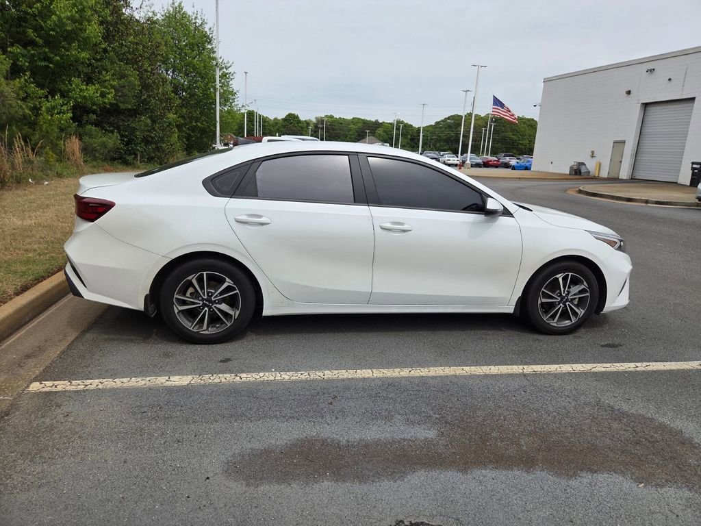Used 2022 Kia Forte LXS w/ LXS Technology Package image 8