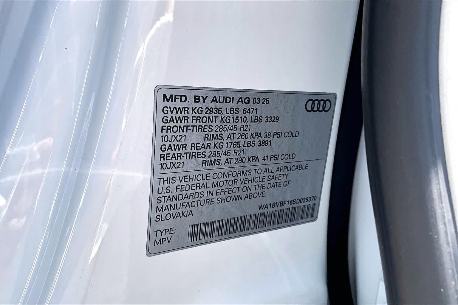 Used 2025 Audi Q8 Premium Plus AWD/4WD image 34