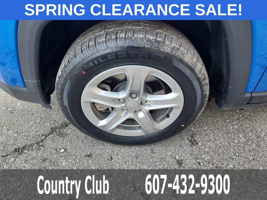 Used 2024 Jeep Compass Latitude w/ Convenience Group image 34