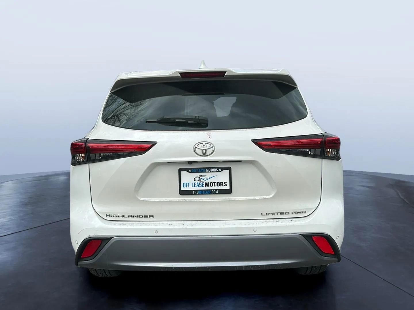 Used 2021 Toyota Highlander Limited image 6