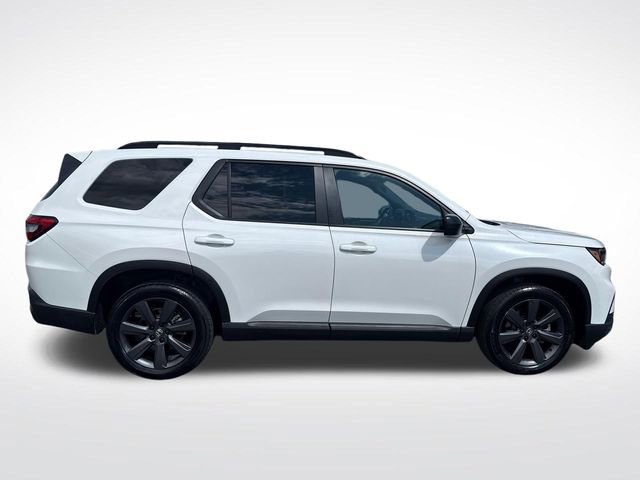 Used 2023 Honda Pilot Sport image 6