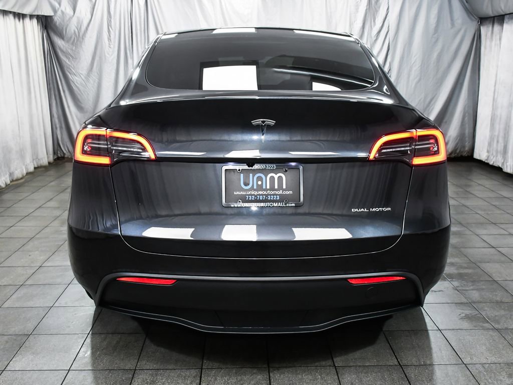 Used 2025 Tesla Model Y Long Range AWD/4WD image 5