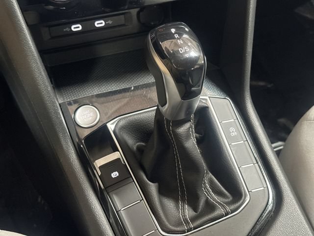 Certified 2025 Volkswagen Taos S AWD/4WD image 21
