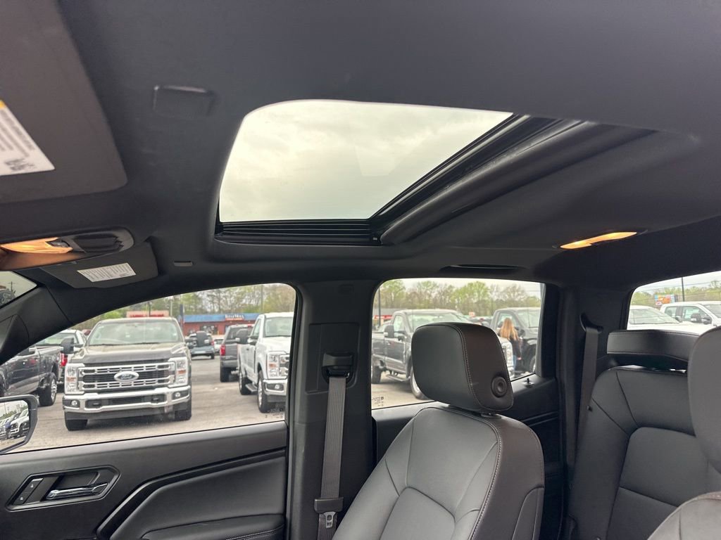 Used 2024 Chevrolet Colorado LT w/ LT Convenience Package III image 28