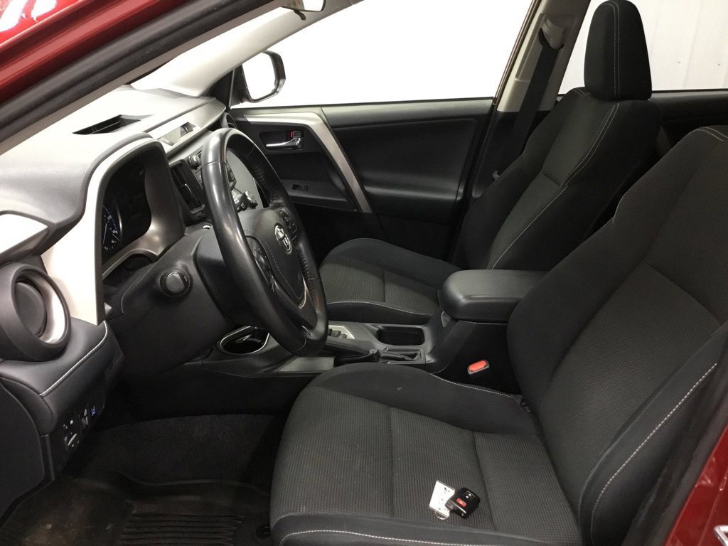 Used 2018 Toyota RAV4 XLE w/ Plus Extra Value Package AWD/4WD image 10