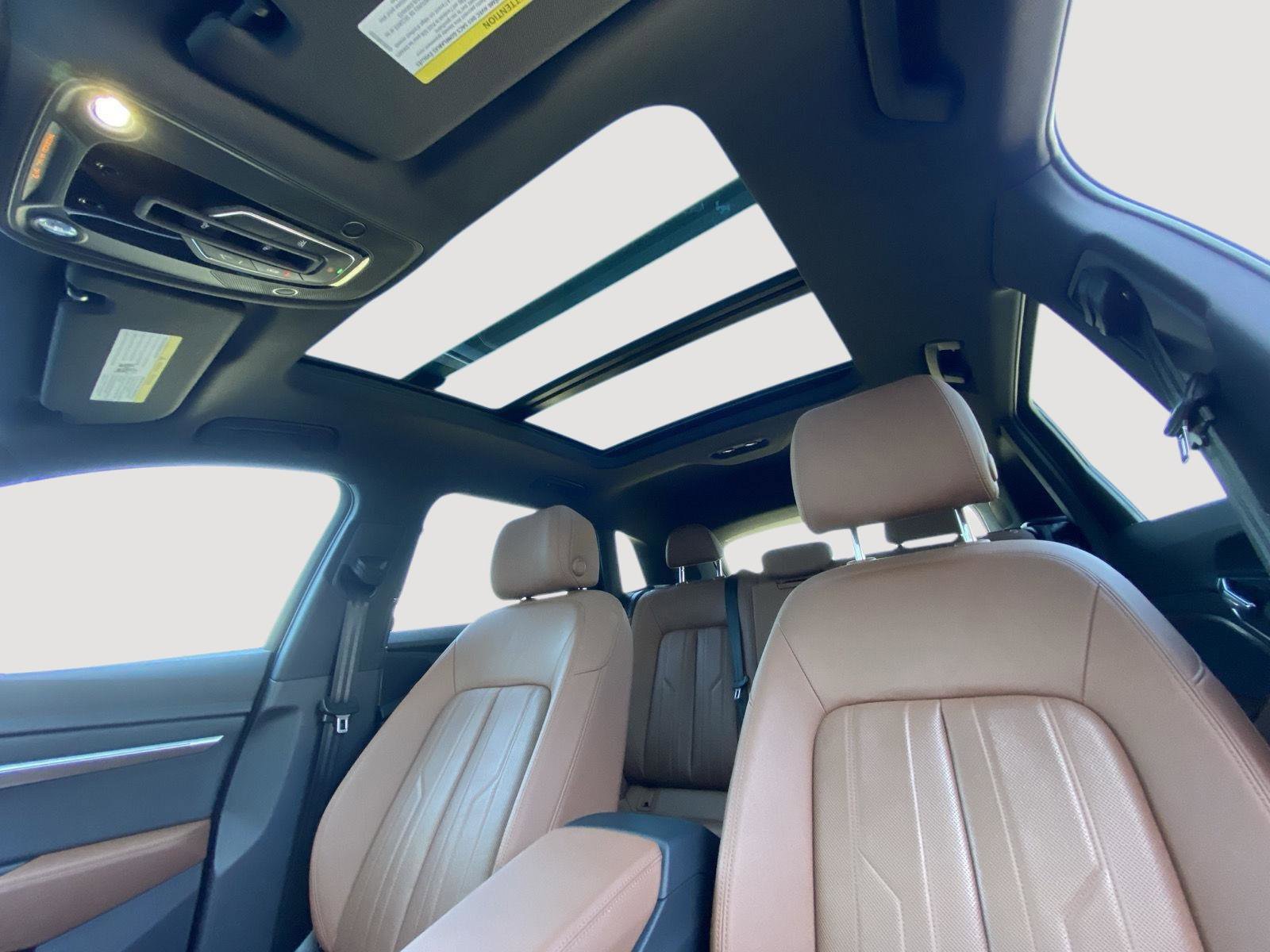 Used 2022 Audi e-tron Premium Plus w/ Premium Plus Package image 21