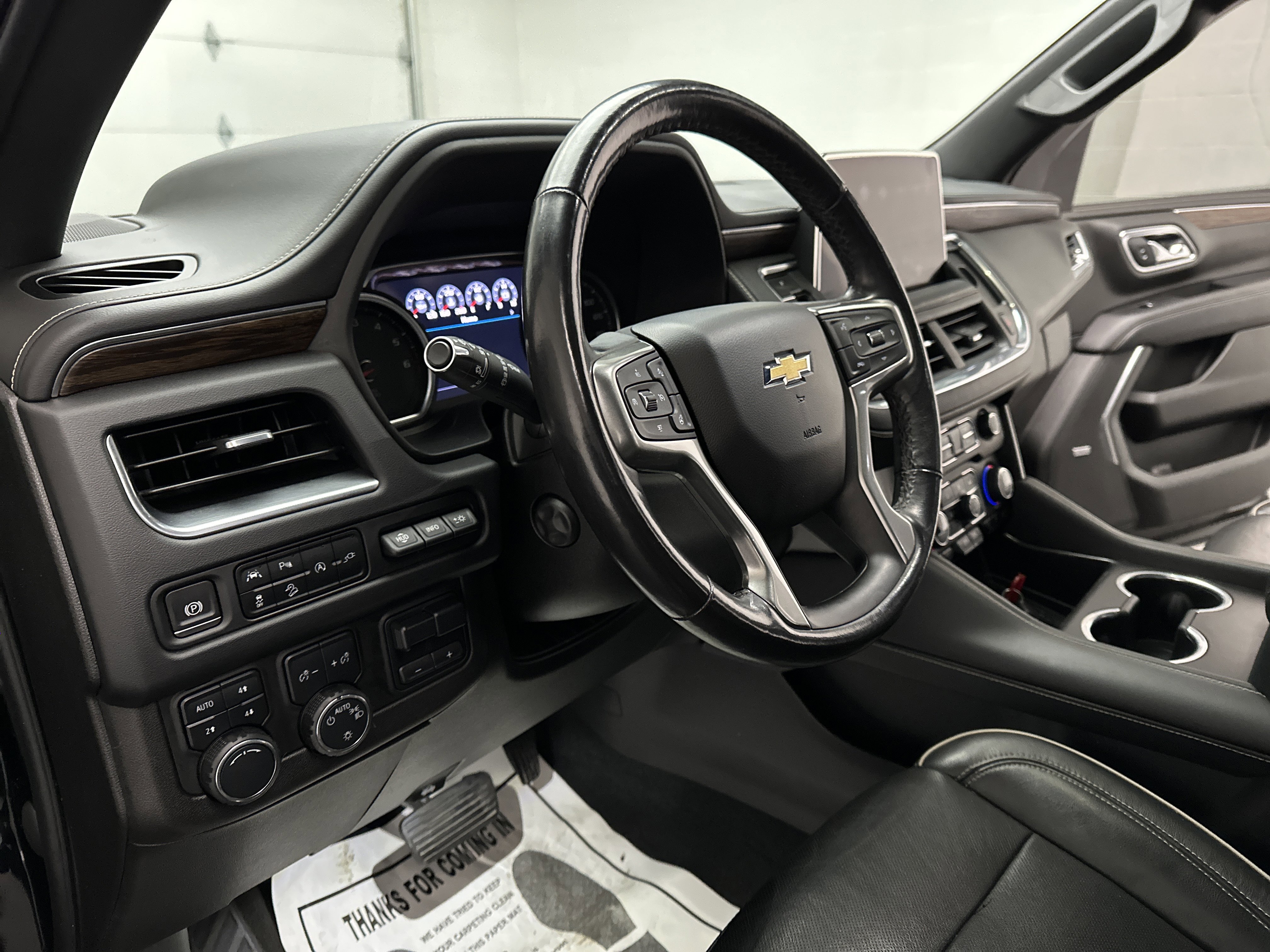 Used 2021 Chevrolet Tahoe Premier w/ Premium Package image 19
