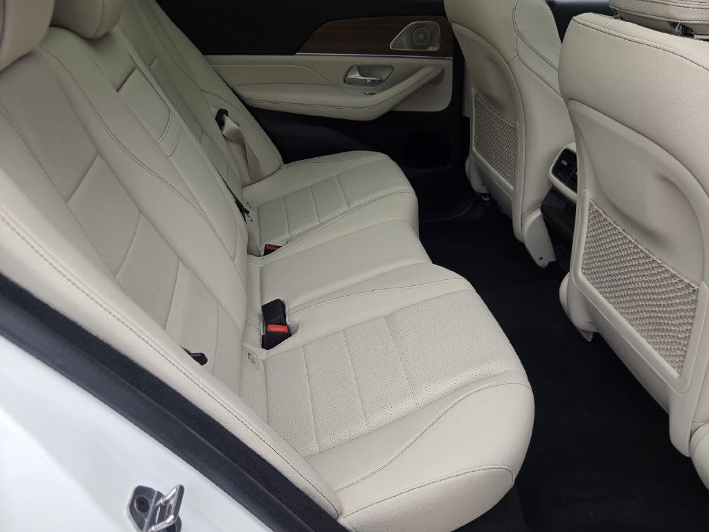 Used 2025 Mercedes-Benz GLE 350 4MATIC image 16