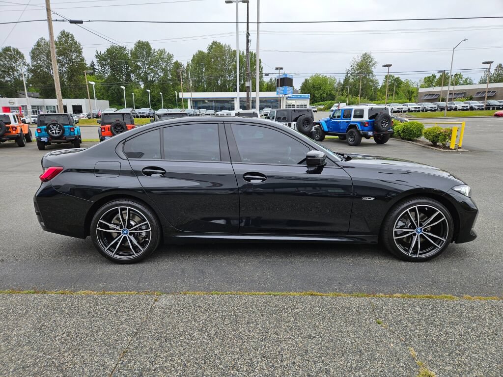 Used 2023 BMW 330e xDrive w/ M Sport Package AWD/4WD image 6