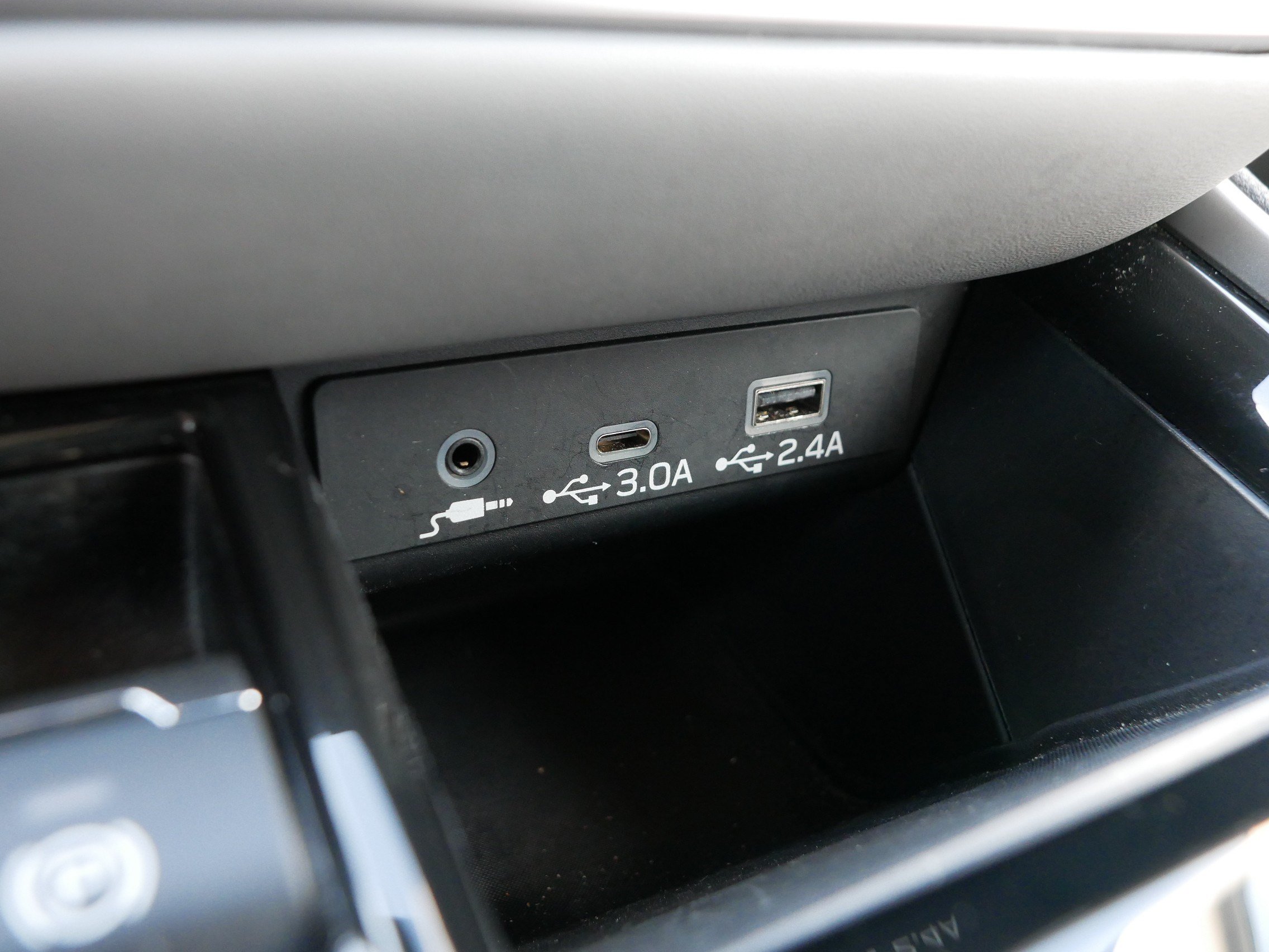 Used 2023 Subaru Outback Premium AWD/4WD image 33