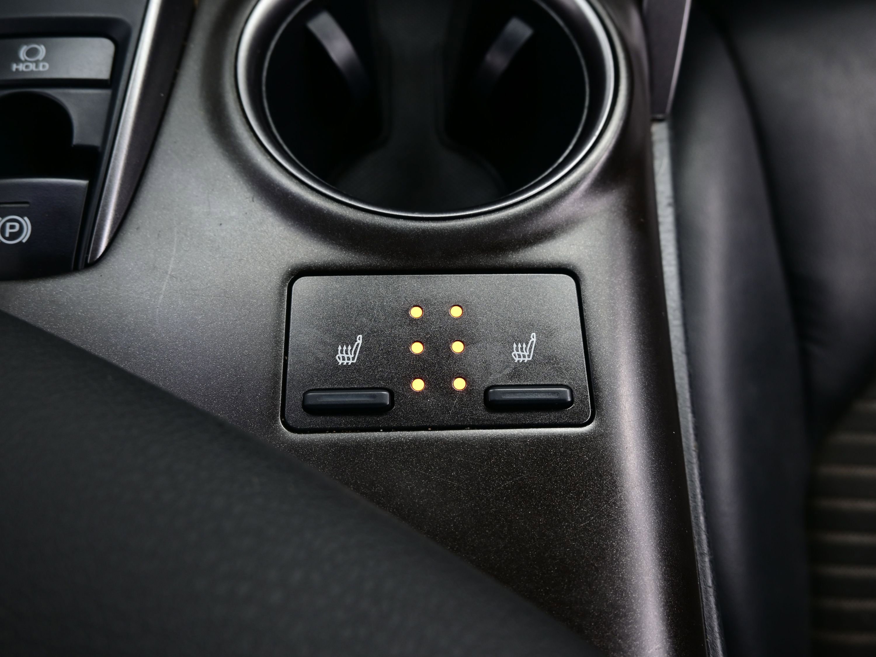 Used 2021 Toyota Camry SE w/ Cold Weather Package image 22