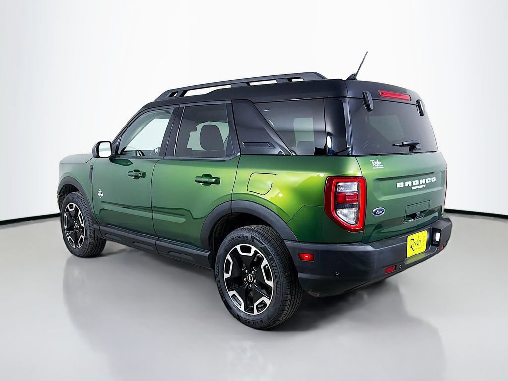 Used 2023 Ford Bronco Sport Outer Banks w/ Tech Package AWD/4WD image 8
