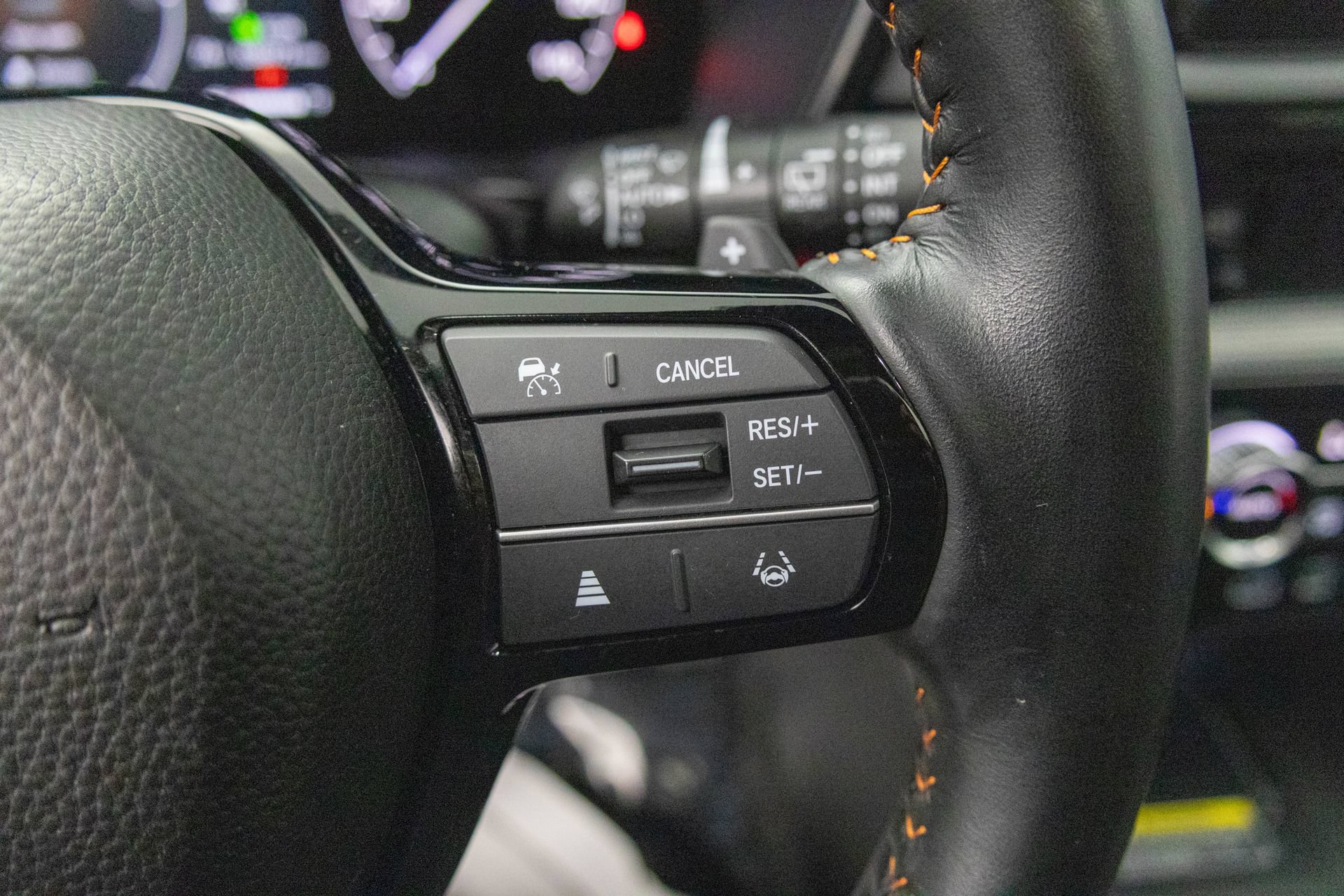 Used 2025 Honda CR-V Sport Touring image 17