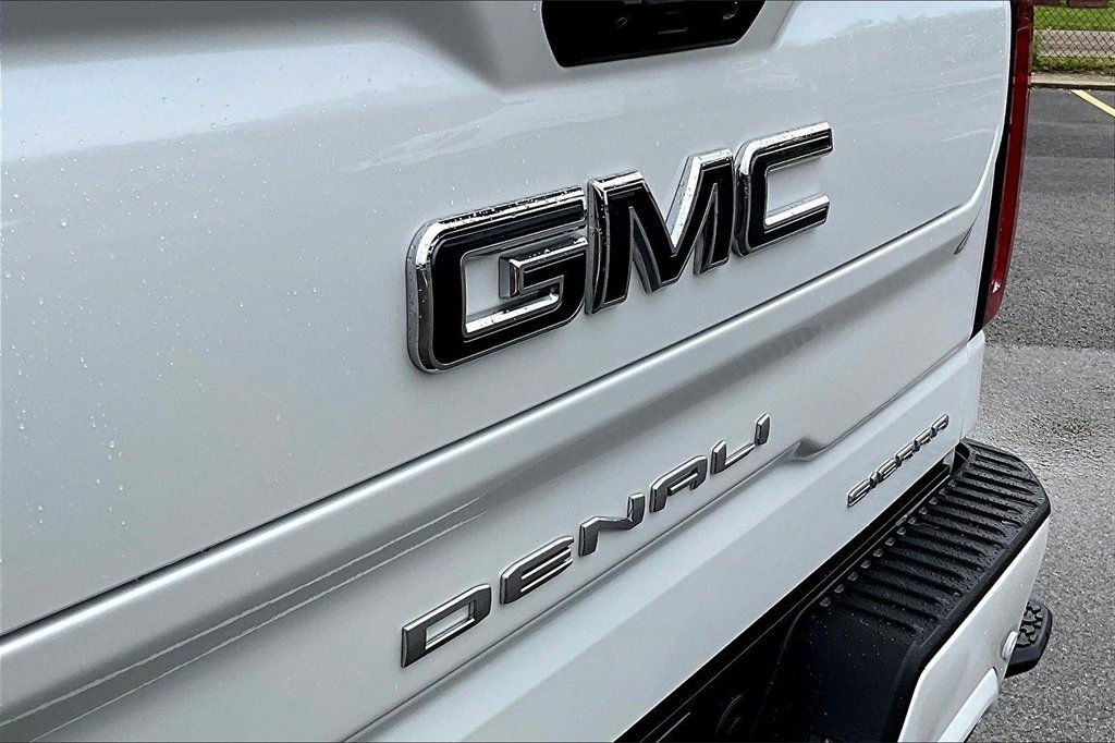Used 2024 GMC Sierra 1500 Denali Ultimate image 32