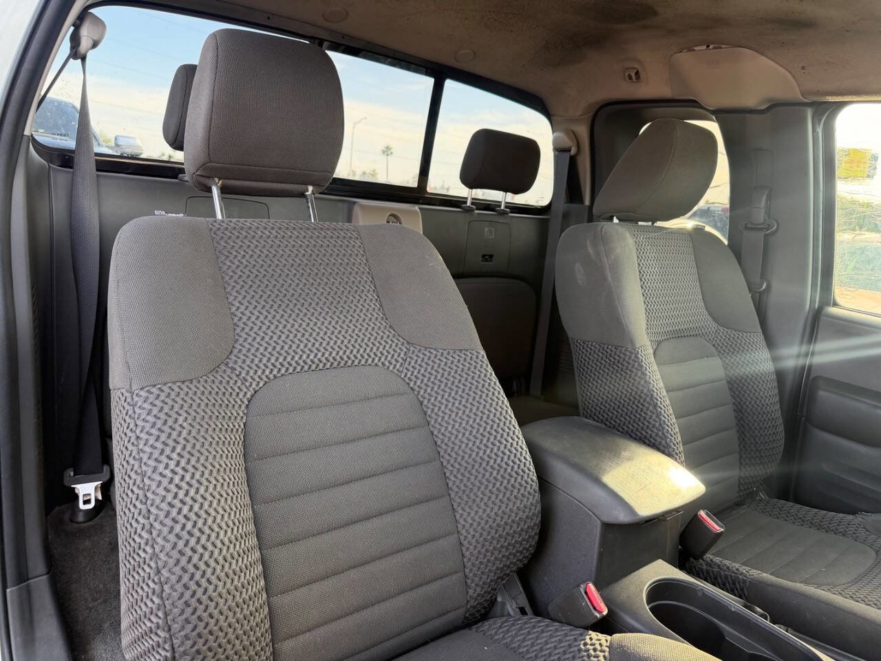 Used 2018 Nissan Frontier SV RWD image 26