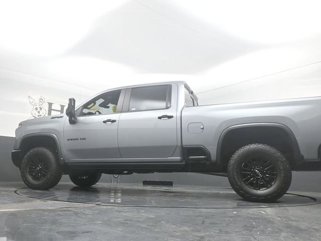 Used 2024 Chevrolet Silverado 2500 ZR2 w/ Technology Package image 54