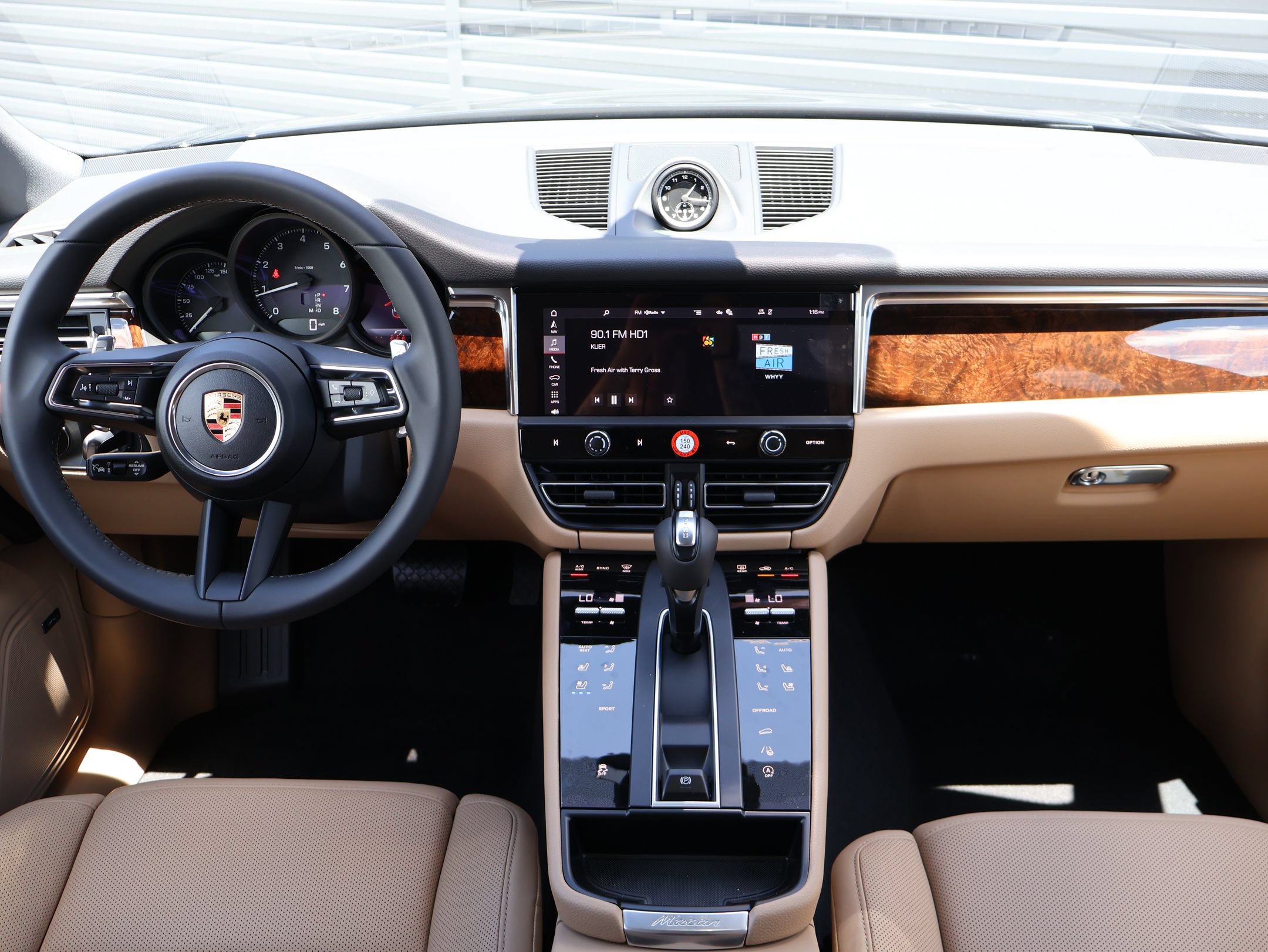 New 2026 Porsche Macan AWD/4WD image 22