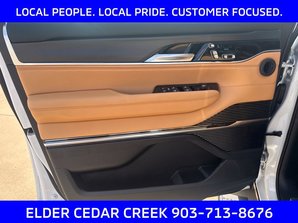 New 2026 Jeep Grand Wagoneer L Summit AWD/4WD image 10