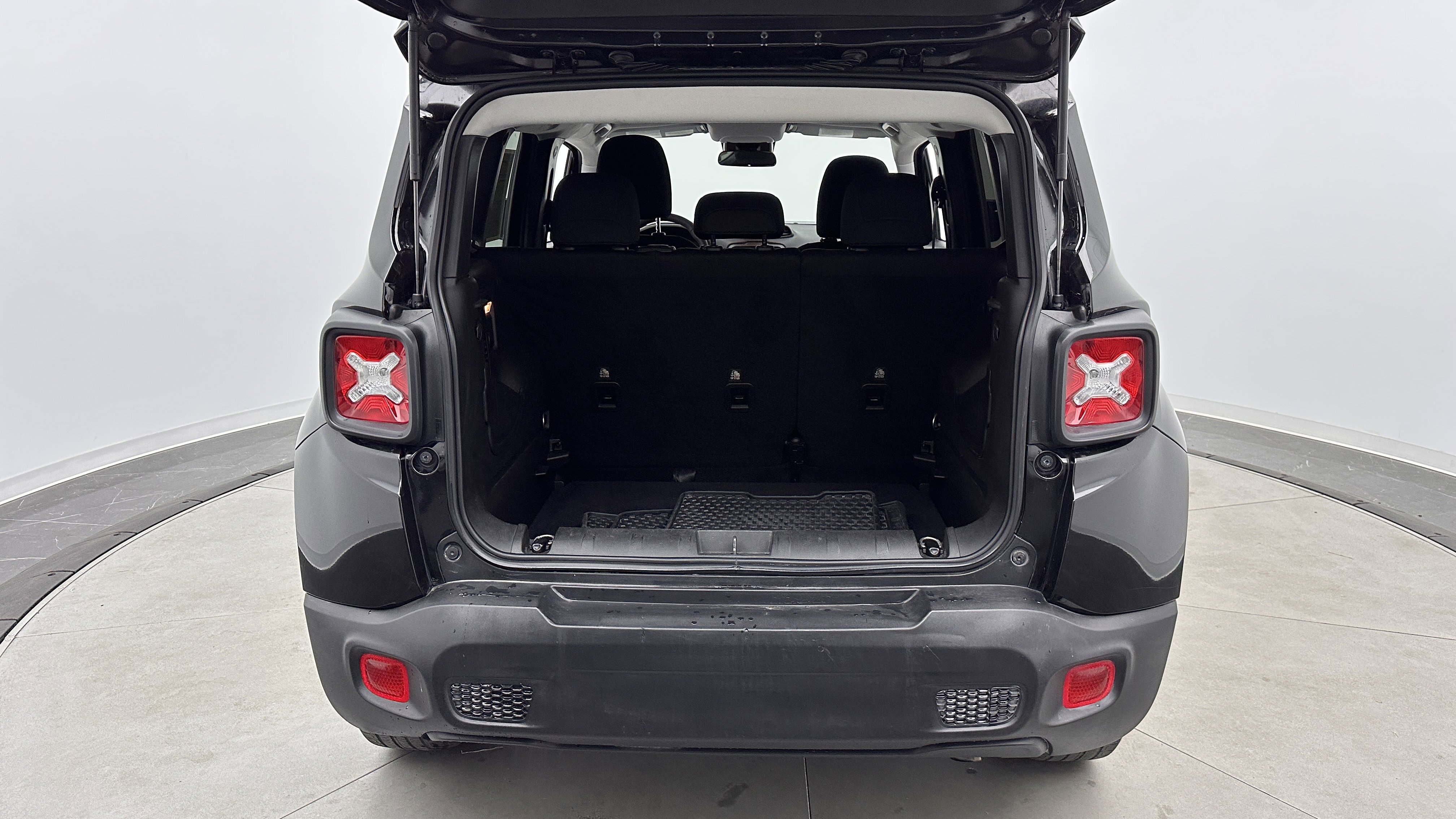 Used 2022 Jeep Renegade Latitude AWD/4WD image 30