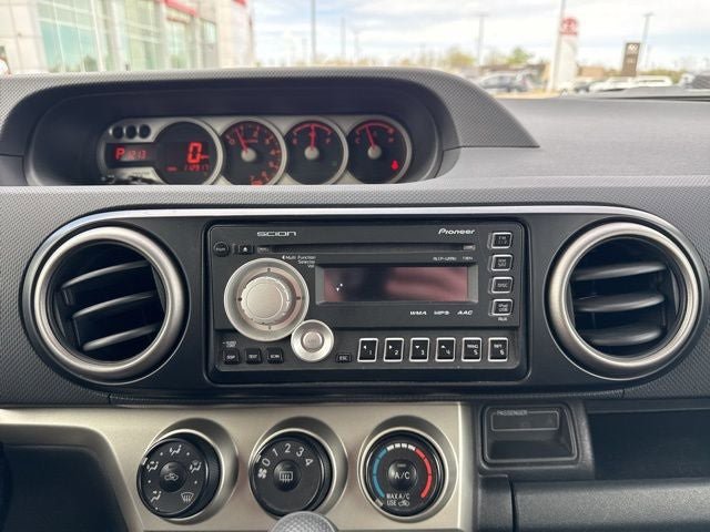 Used 2010 Scion xB FWD image 24