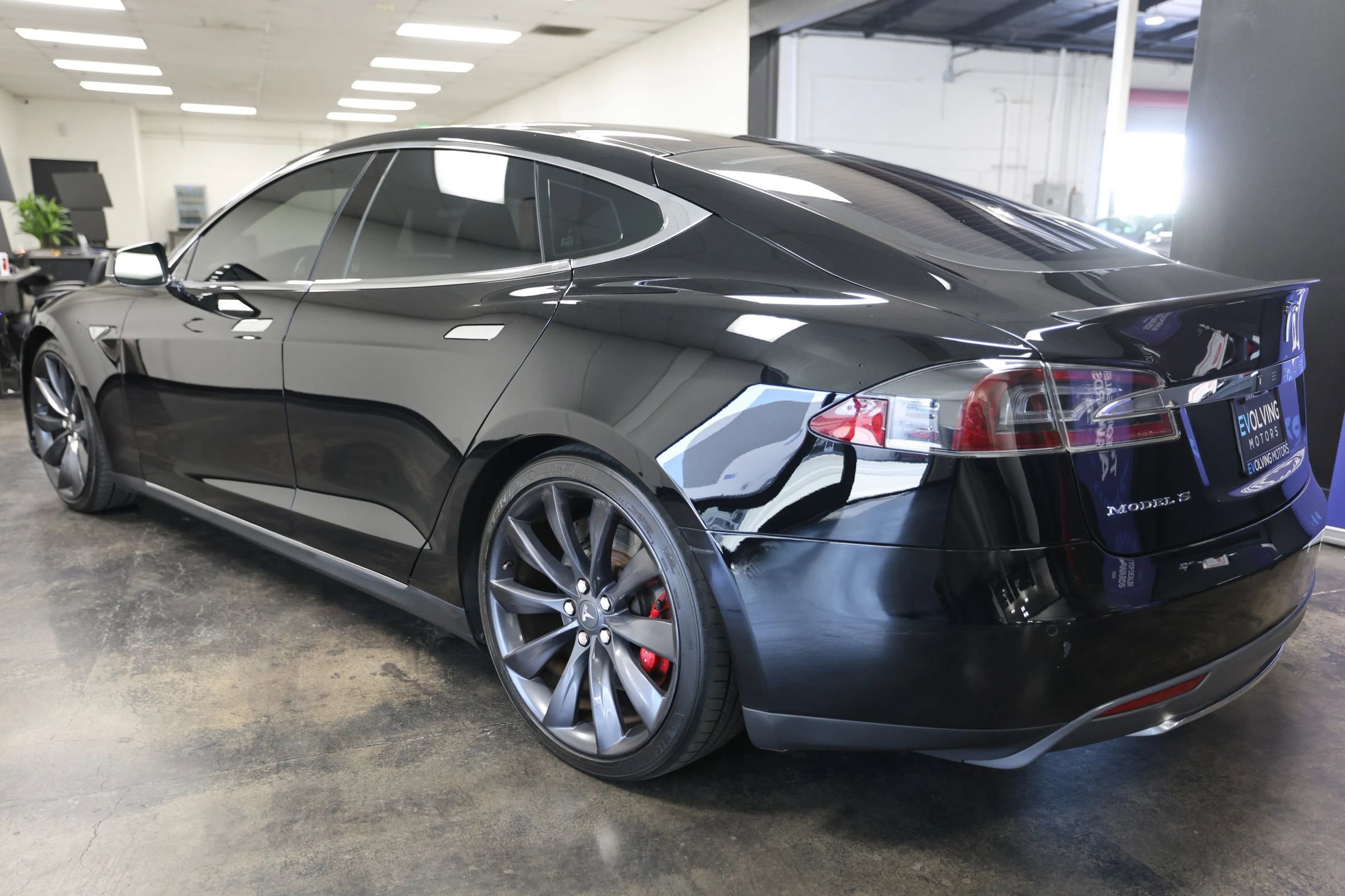 Used 2014 Tesla Model S P85 image 10