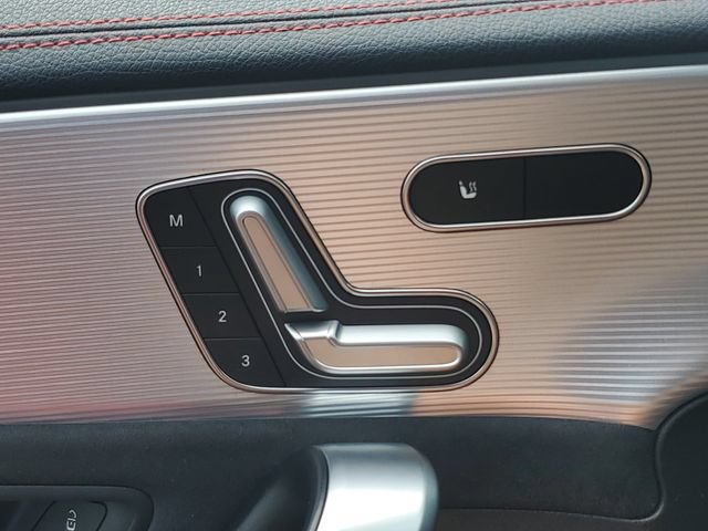 Used 2020 Mercedes-Benz CLA 250 4MATIC image 25