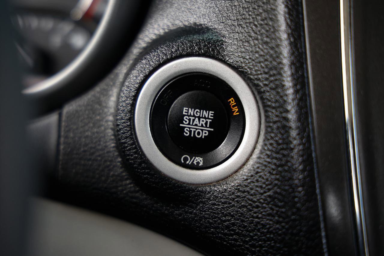 Used 2020 Dodge Journey SE FWD image 29