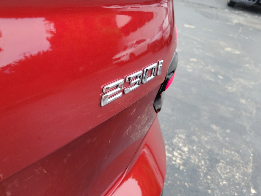 Used 2025 BMW 230i Coupe w/ Premium Package RWD image 9