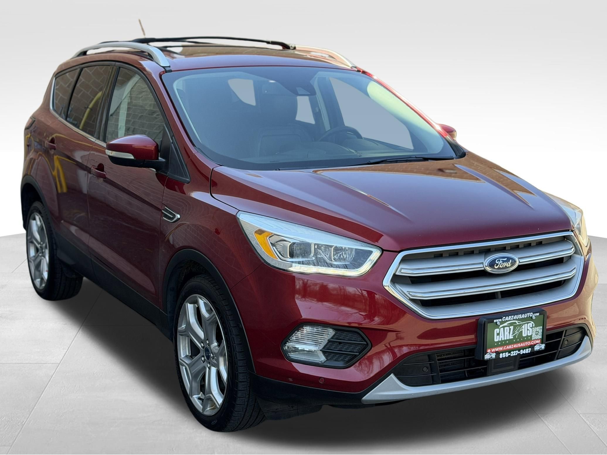 Used 2018 Ford Escape Titanium w/ Ford Safe & Smart Package image 3