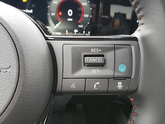 New 2026 Nissan Kicks SR w/ Cold Weather Package image 20