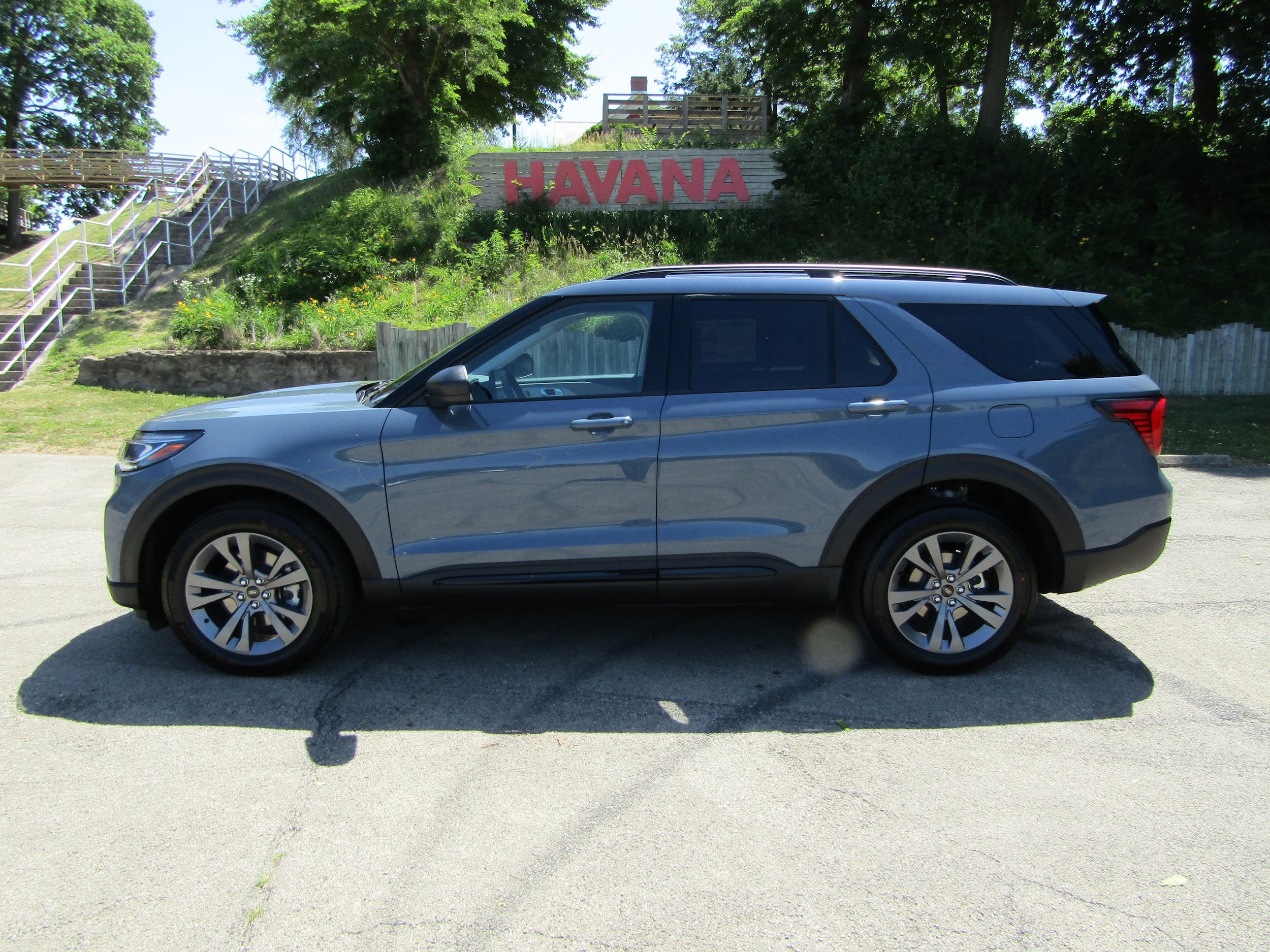 New 2026 Ford Explorer Active w/ Active Comfort Package