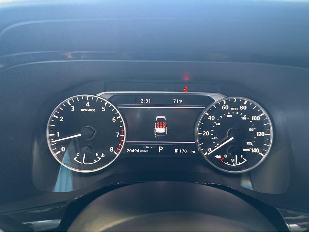 Used 2023 Nissan Pathfinder SL AWD/4WD image 3
