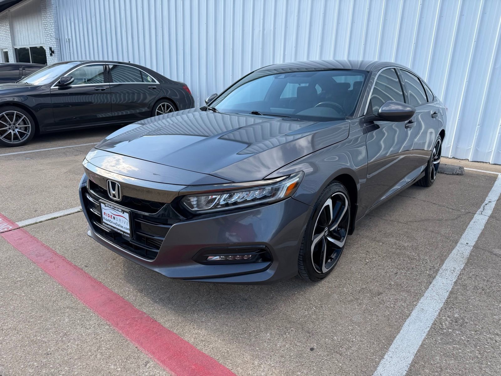 Used 2020 Honda Accord Sport image 1
