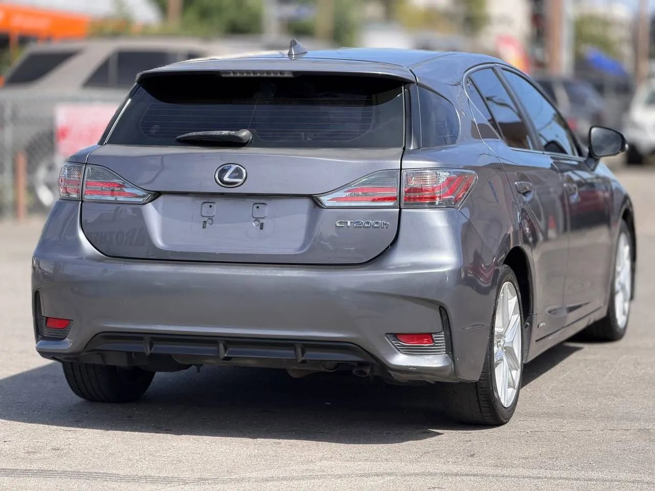 Used 2014 Lexus CT 200h FWD image 16