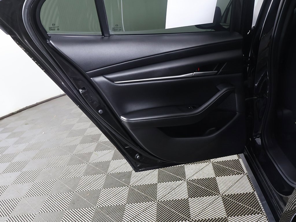Used 2021 MAZDA MAZDA3 s image 22