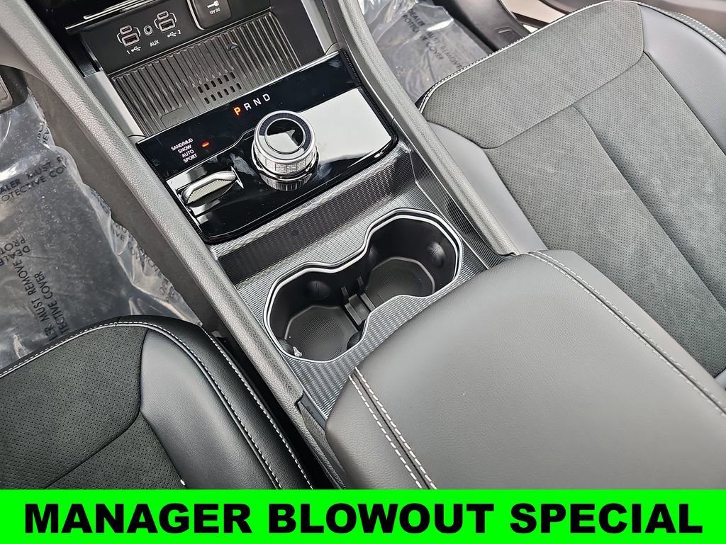 New 2026 Jeep Grand Cherokee Altitude AWD/4WD image 25
