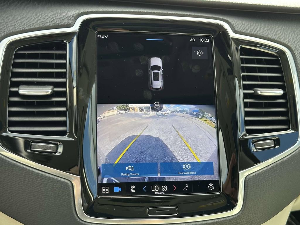 New 2024 Volvo XC90 T8 Plus image 5