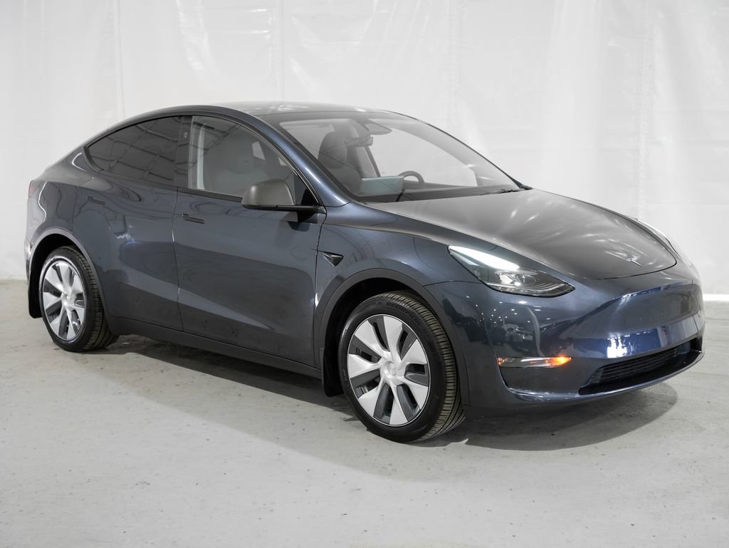 Used 2024 Tesla Model Y Long Range AWD/4WD image 8