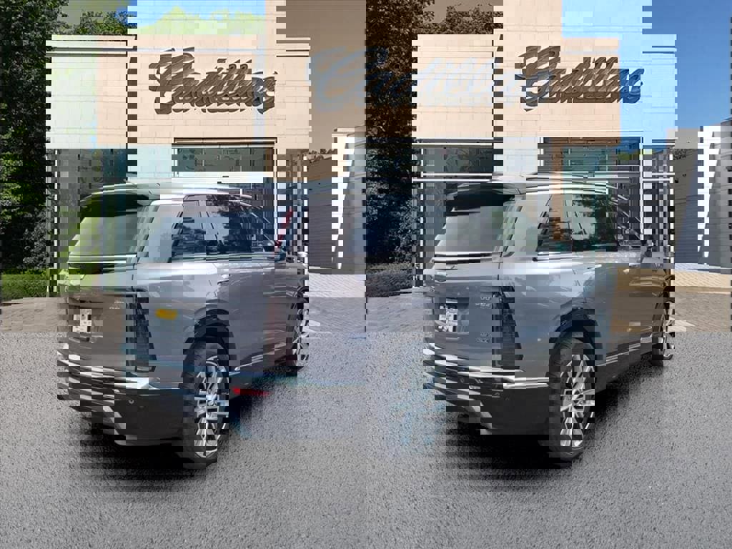 New 2026 Cadillac Vistiq Luxury w/ LPO, Floor Liner Package image 5