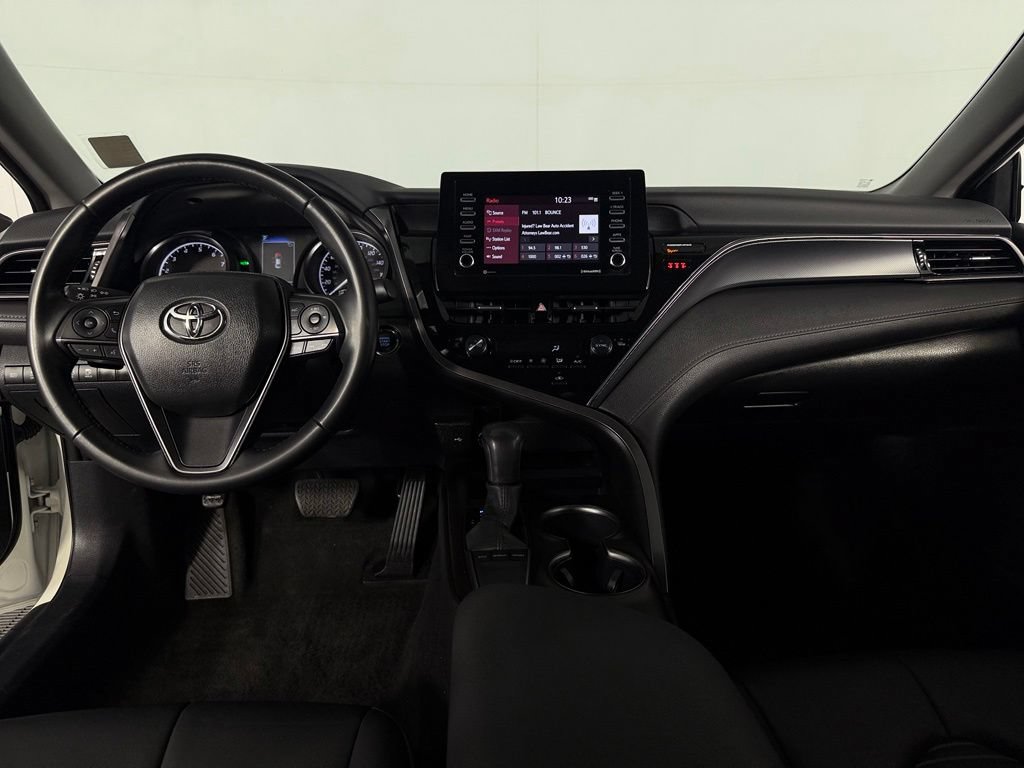 Used 2024 Toyota Camry SE w/ Convenience Package FWD image 15