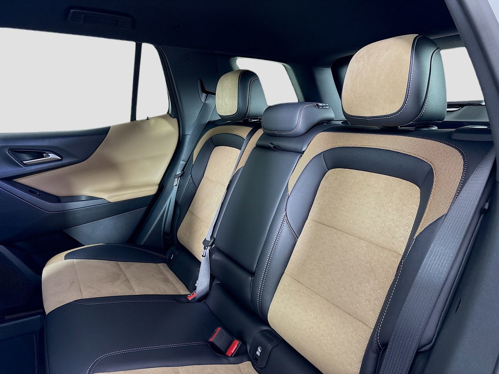 New 2026 Chevrolet Equinox ACTIV w/ Convenience Package III image 27