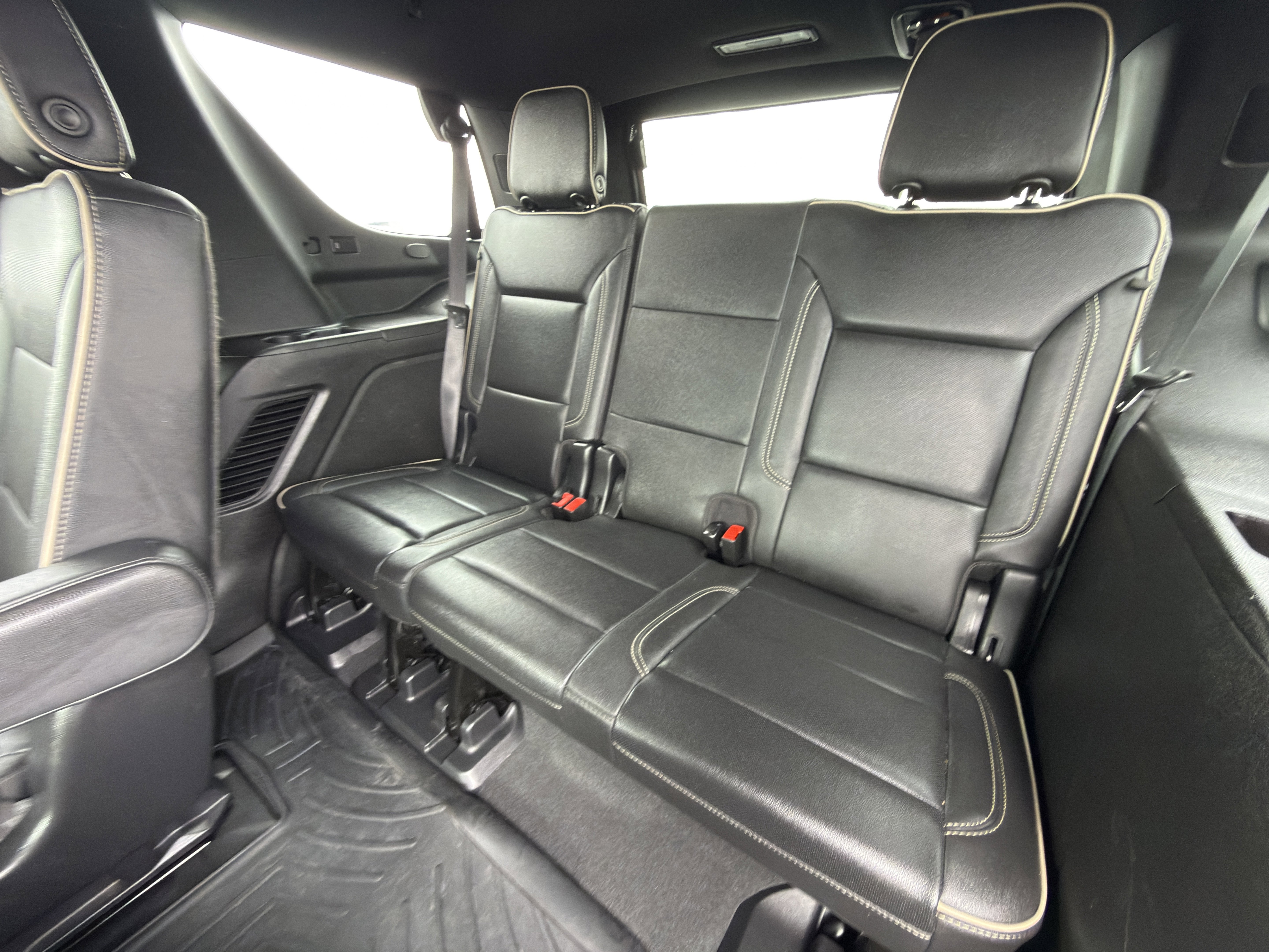 Used 2022 GMC Yukon SLT AWD/4WD image 15