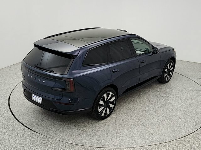 Certified 2025 Volvo EX90 Plus AWD/4WD image 17