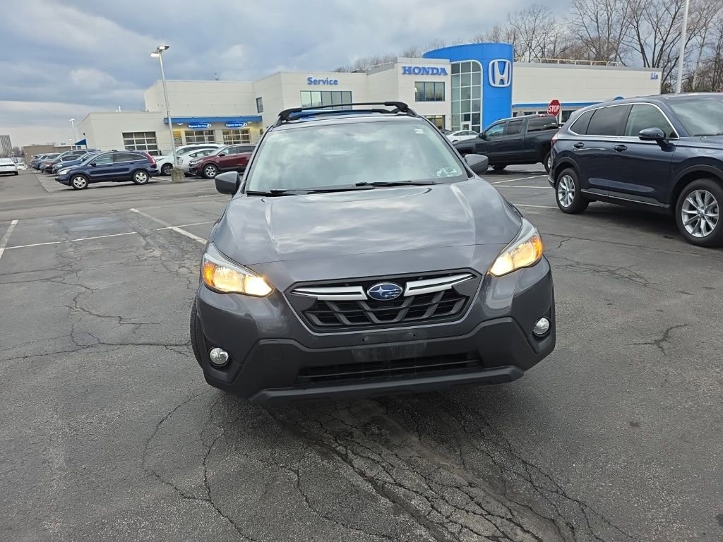 Used 2021 Subaru Crosstrek 2.0i Premium image 2