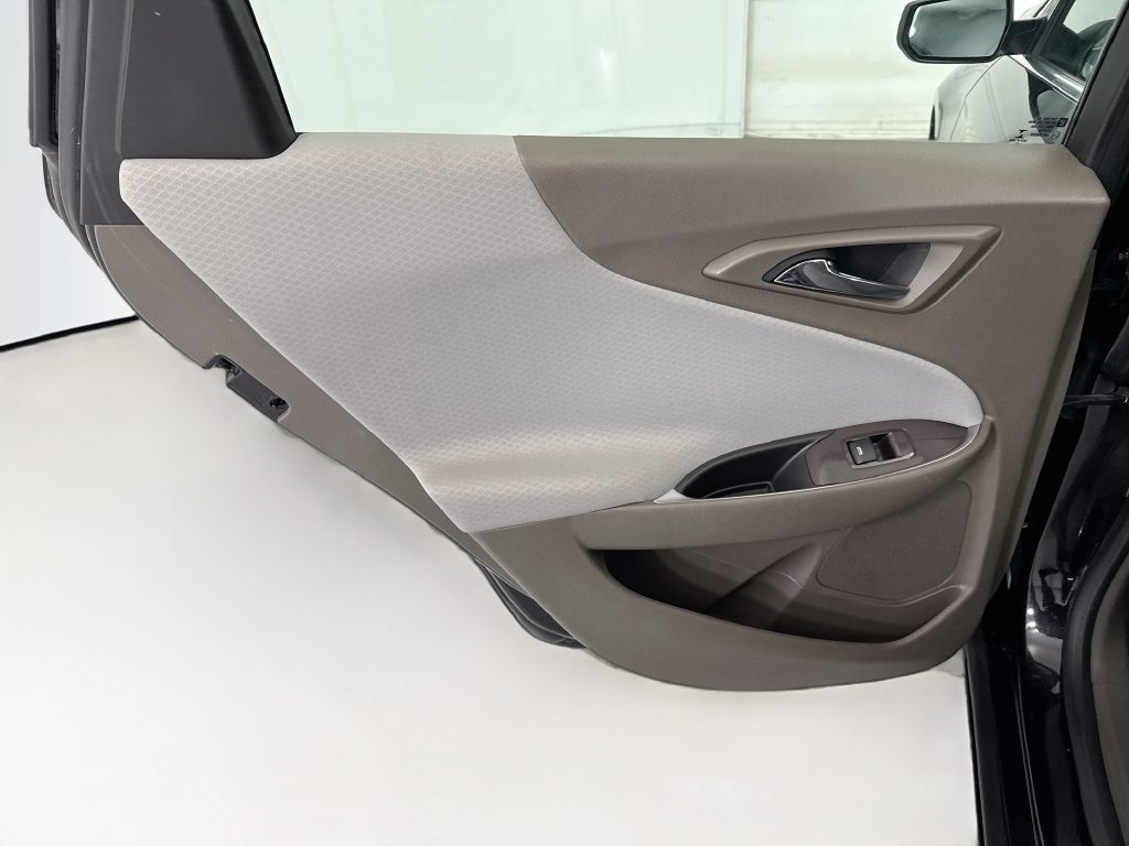 Used 2023 Chevrolet Malibu LS FWD image 24