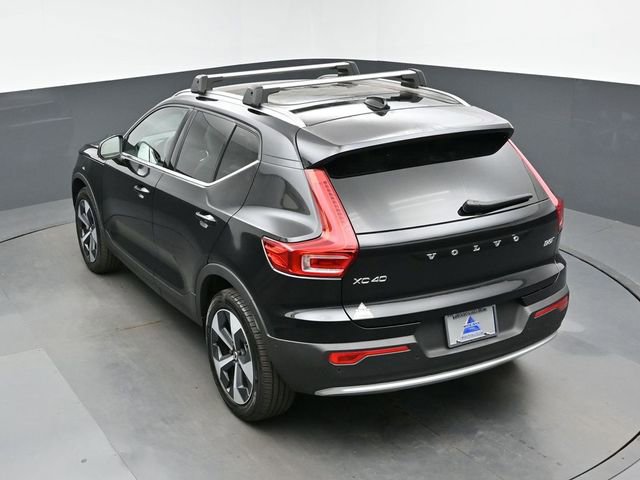Used 2025 Volvo XC40 B5 Plus AWD/4WD image 21