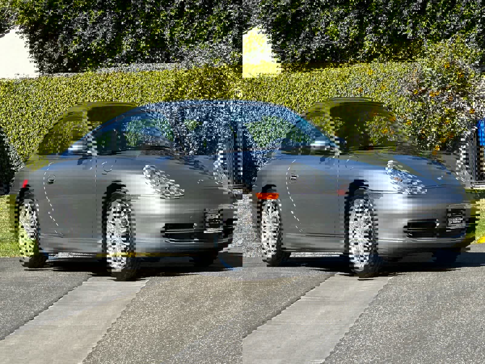 Used 2001 Porsche 911 Carrera 4 image 9