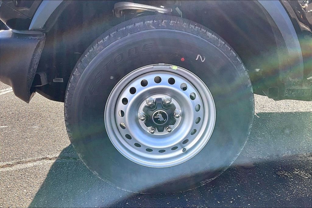 New 2025 Ford Bronco 4-Door image 12